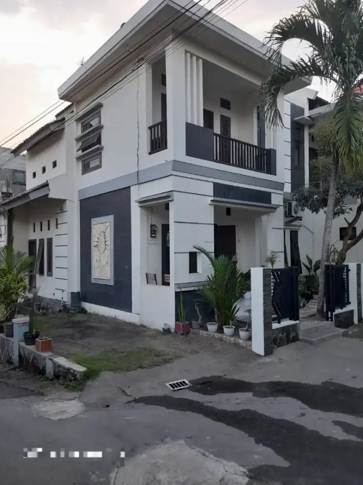 Jual rumah mantrijeron 2 lantai