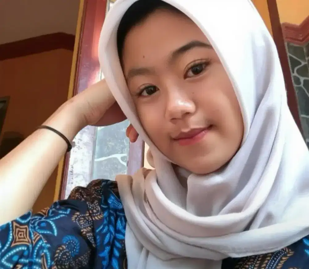 CARI PEKERJAAN NAMA SAYA DINA AYU PRAMESTI