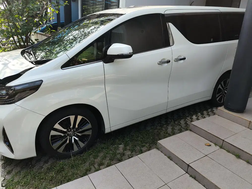 Toyota Alphard 2023 Bensin