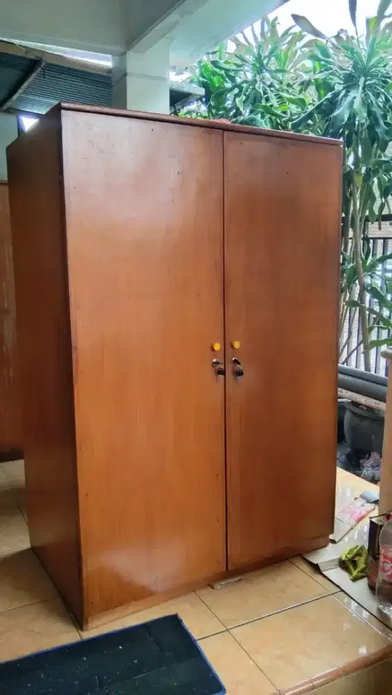 Jual Cepat 6 Unit Lemari Bekas Kost2 an Murah Boronga