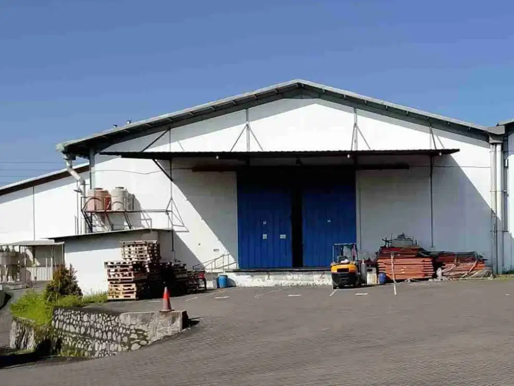 gudang bagus siap pakai dalam kawasan pergudangan di gunung putri bogor