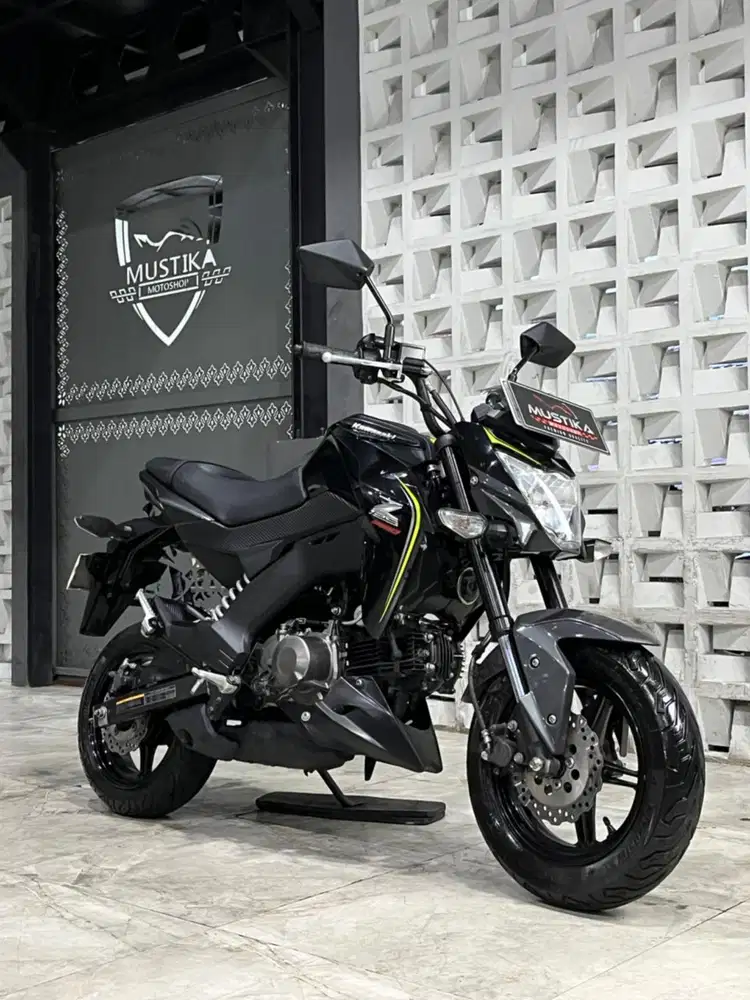KAWASAKI Z125 PRO 2017 ODO 11RB - Chintia Mustika