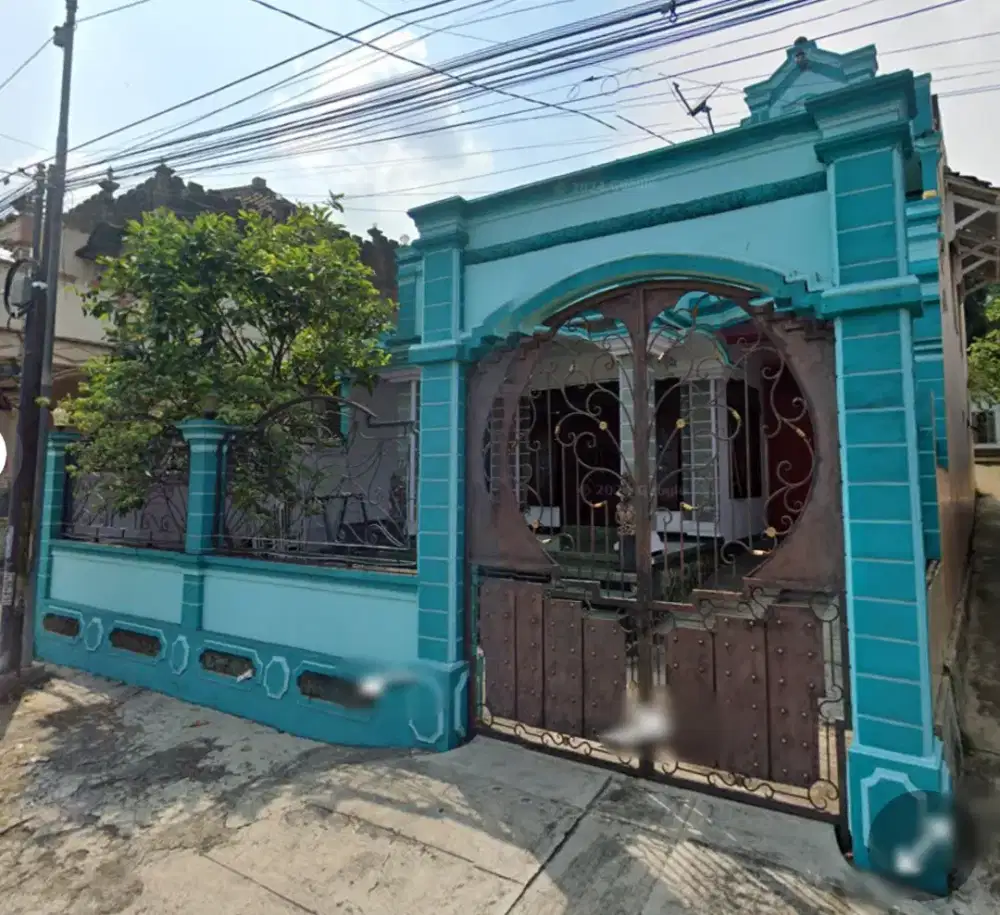 Rumah 2 lantai Pinggir Jalan Sukorambi Jember dekat Botani