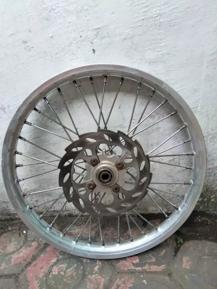 Peleg rossi bekas copotan ninja 2 tak