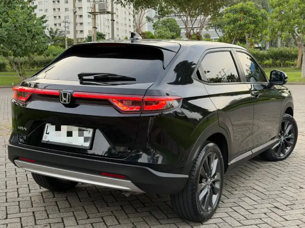 Honda HR-V SE 2023 Matic Hitam Istimewa