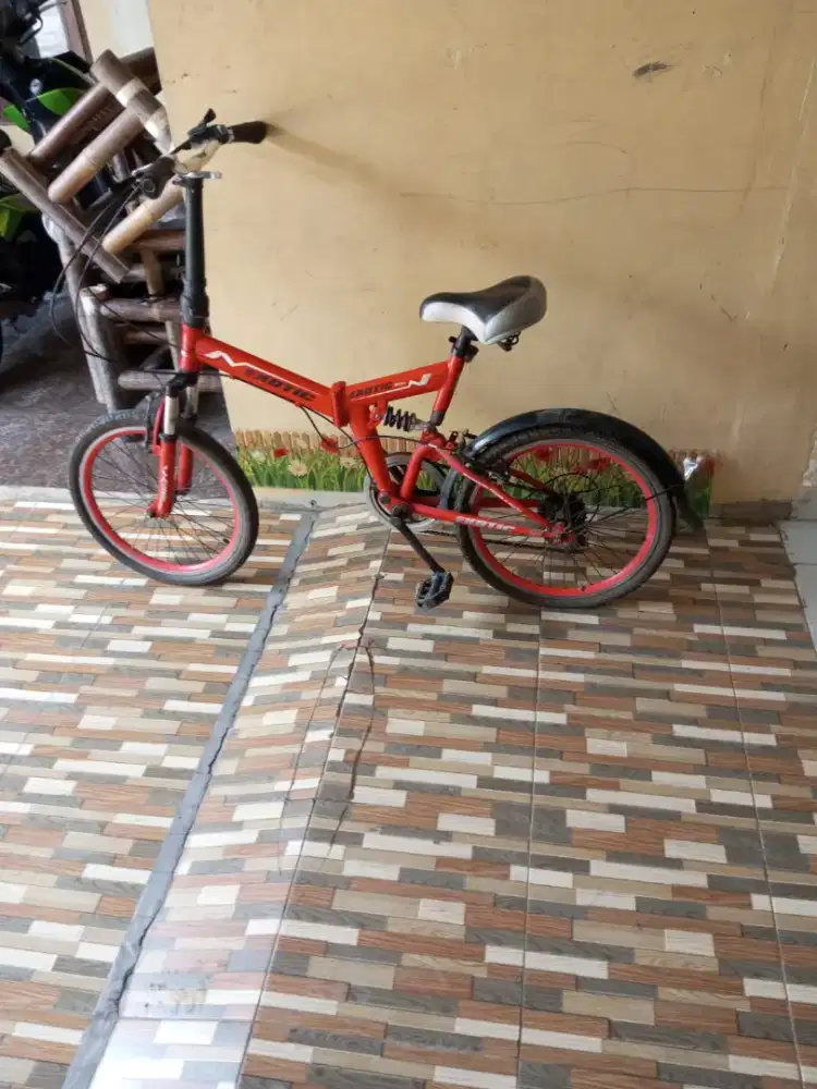 Sepeda lipat dijual murah aja