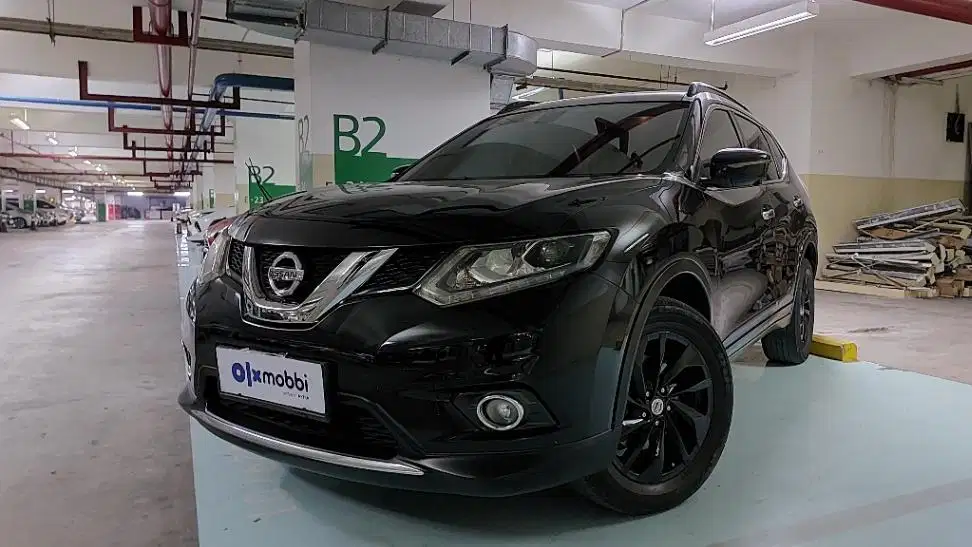 DP MURAH Nissan X-Trail 2.5 Bensin-AT 2015 Hitam CTIWB