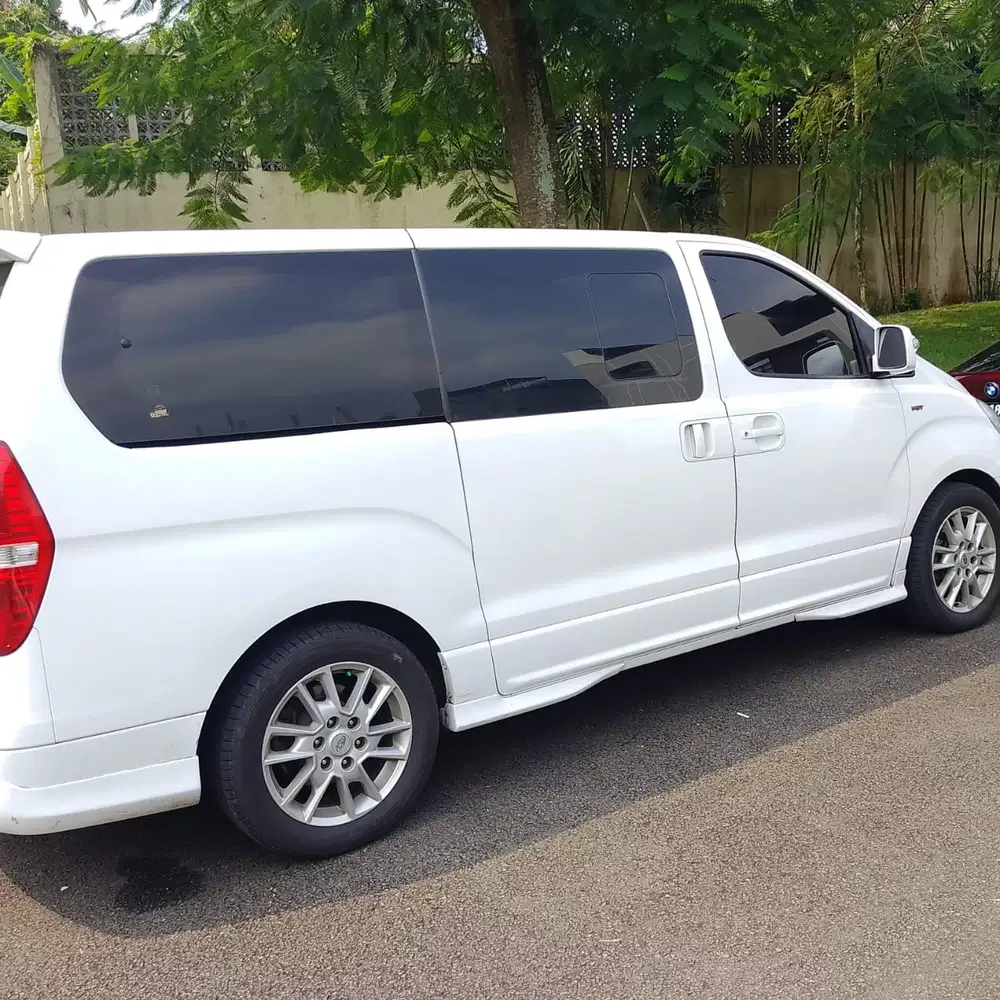 Hyundai H-1 2017 Bensin