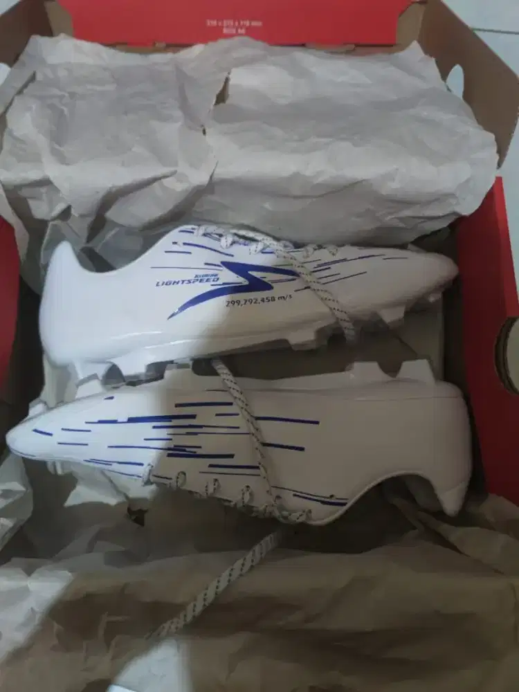 Specs Lightspeed Reborn FG - white dazzling blue