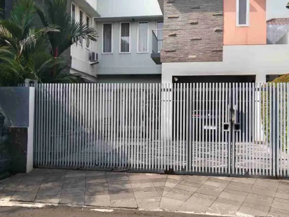 JUAL CEPAT RUMAH BAGUS, SIAP HUNI DI PONDOK KELAPA.