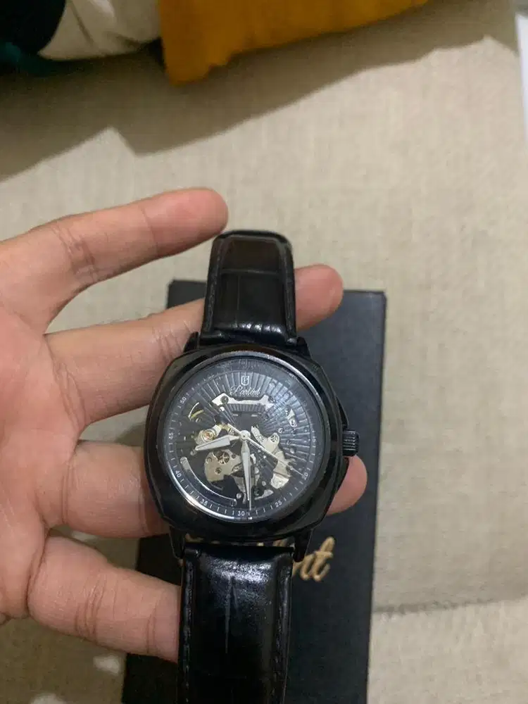 Di jual jam parlent