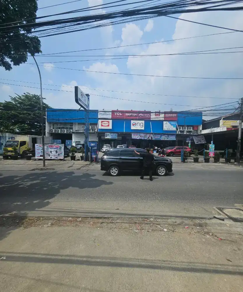 Disewakan gudang 2 lantai. Belakang Ong Houseware. Bekasi.