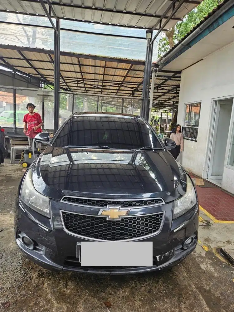 Chevrolet Cruze 2010 1,8 AT Black