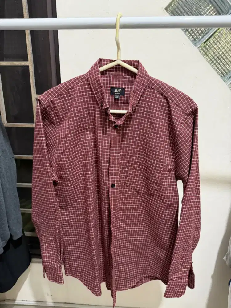 Kemeja Kotak Pria Merk H&M, Size XL
