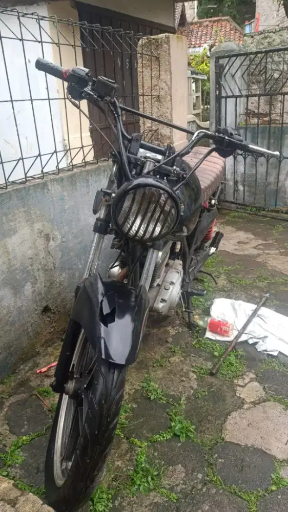 JUAL CEPAT Suzuki Thunder th 2005