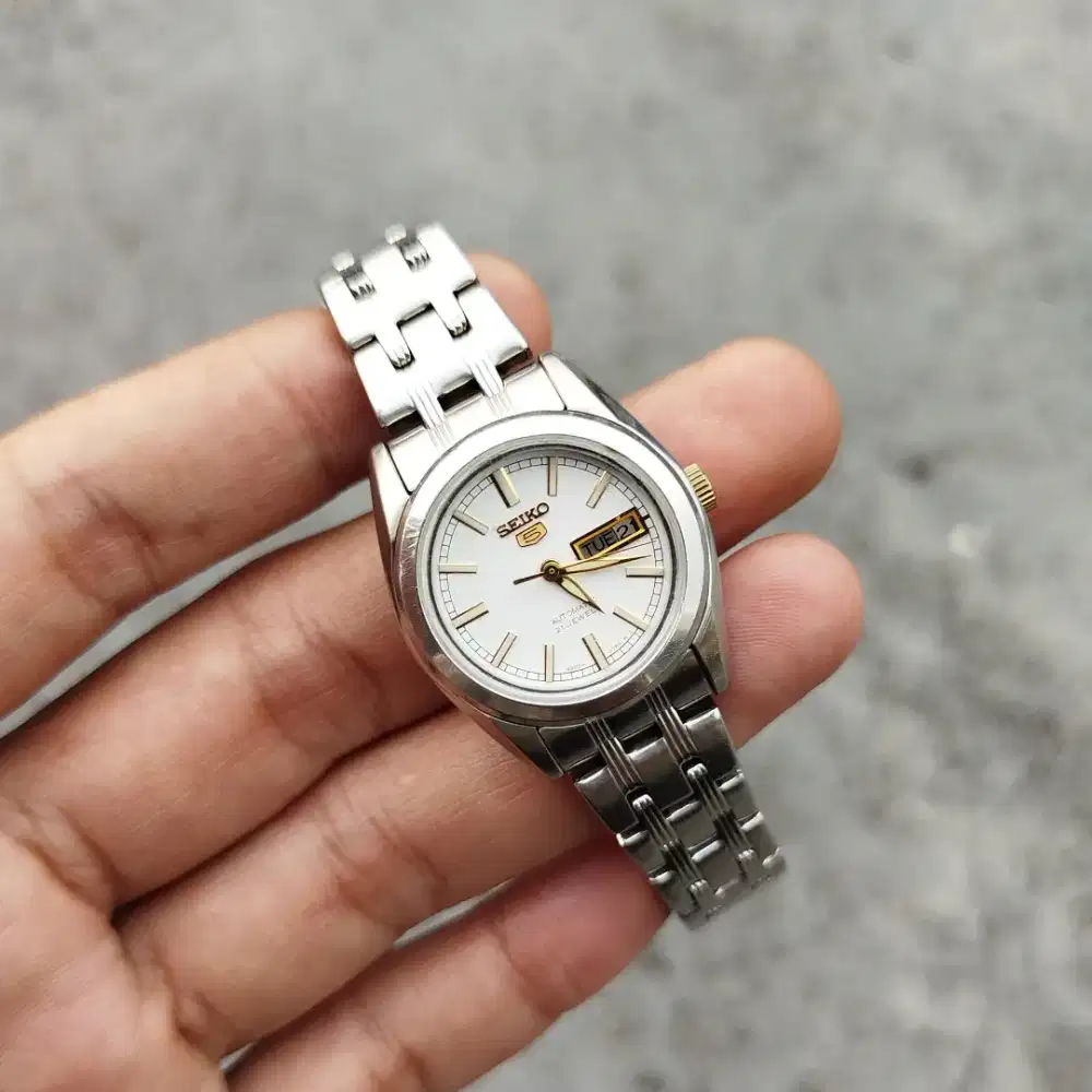 Jam Tangan Wanita Seiko 5 SYMH93K1 Automatic Seiko Ladies