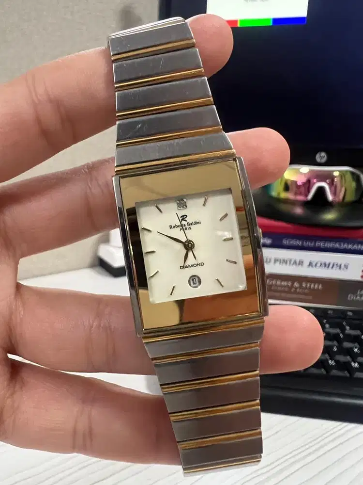Jam Tangan Wanita Roberto