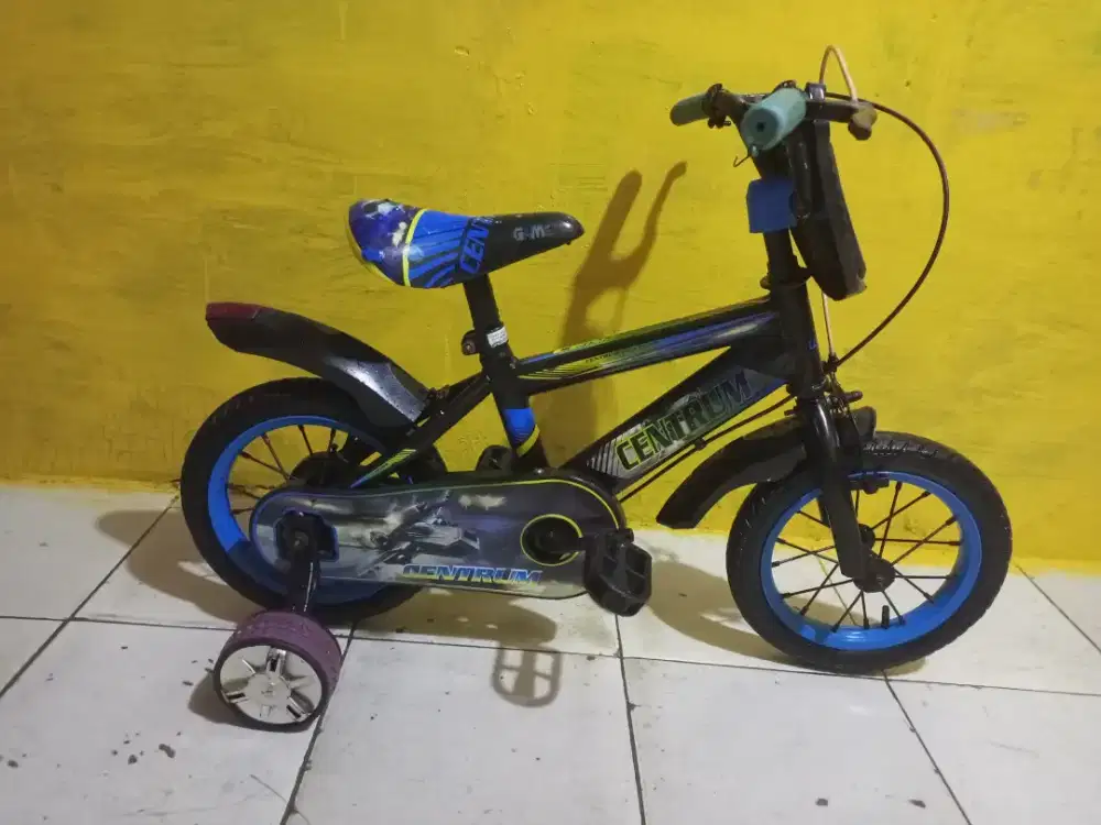 Sepeda anak cowok ukuran 12 PLUS RODA BANTU KOKOH SIAP PAKAI