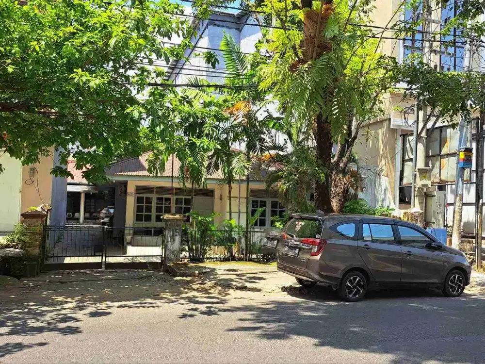 Rumah pusat kota lokasi strategis