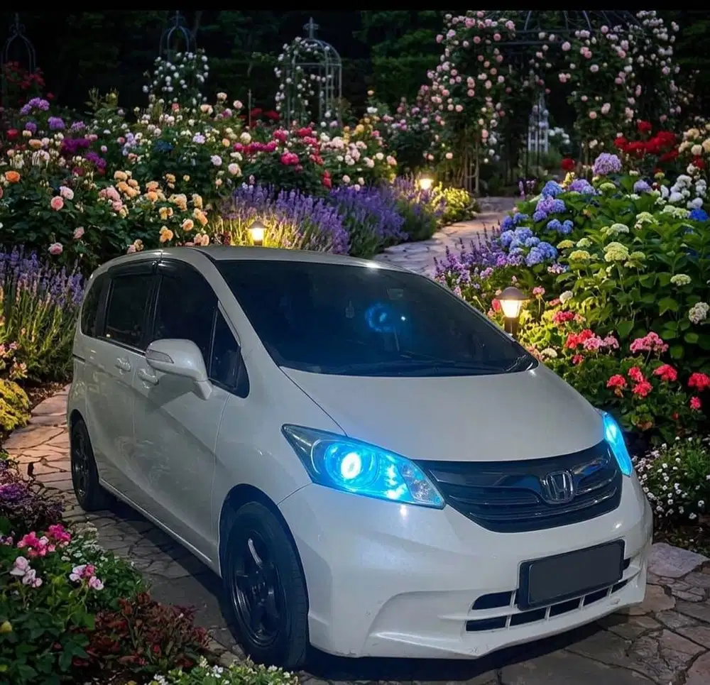 Honda Freed 2012 Bensin