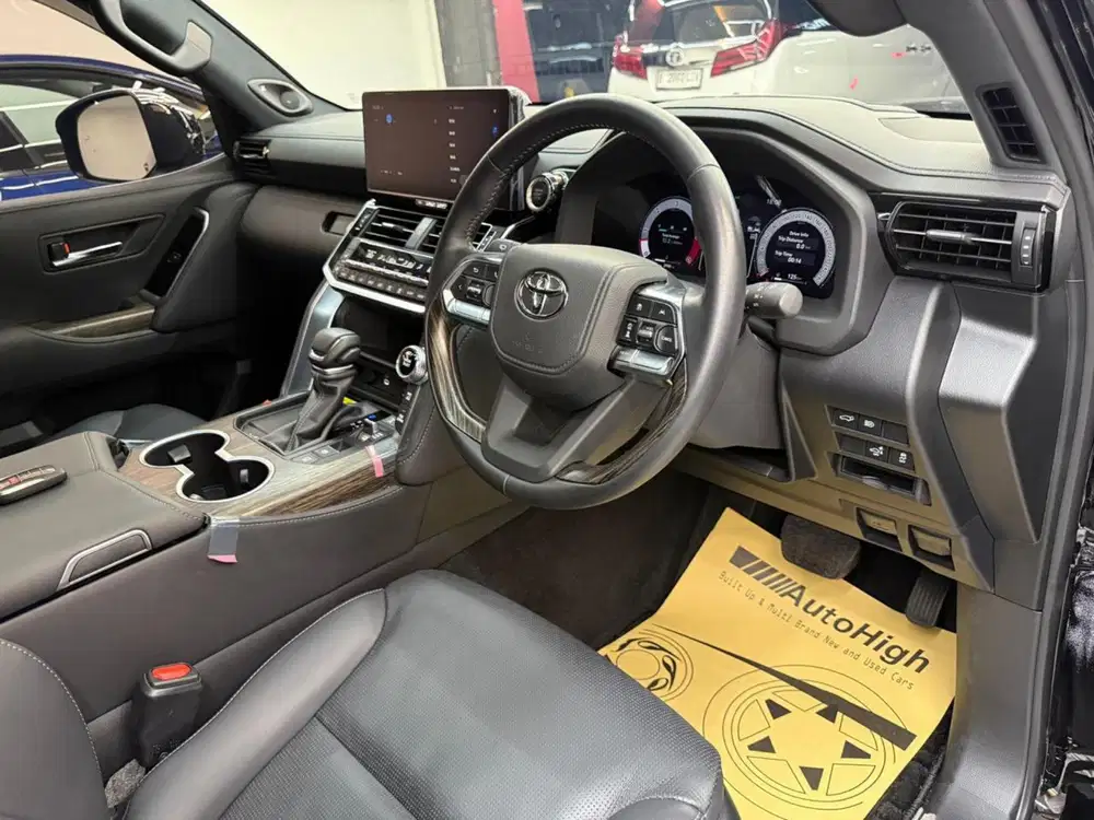 DP10% [Km2.000] Land Cruiser VXR 2025 Black Reg 2026 #AUTOHIGH