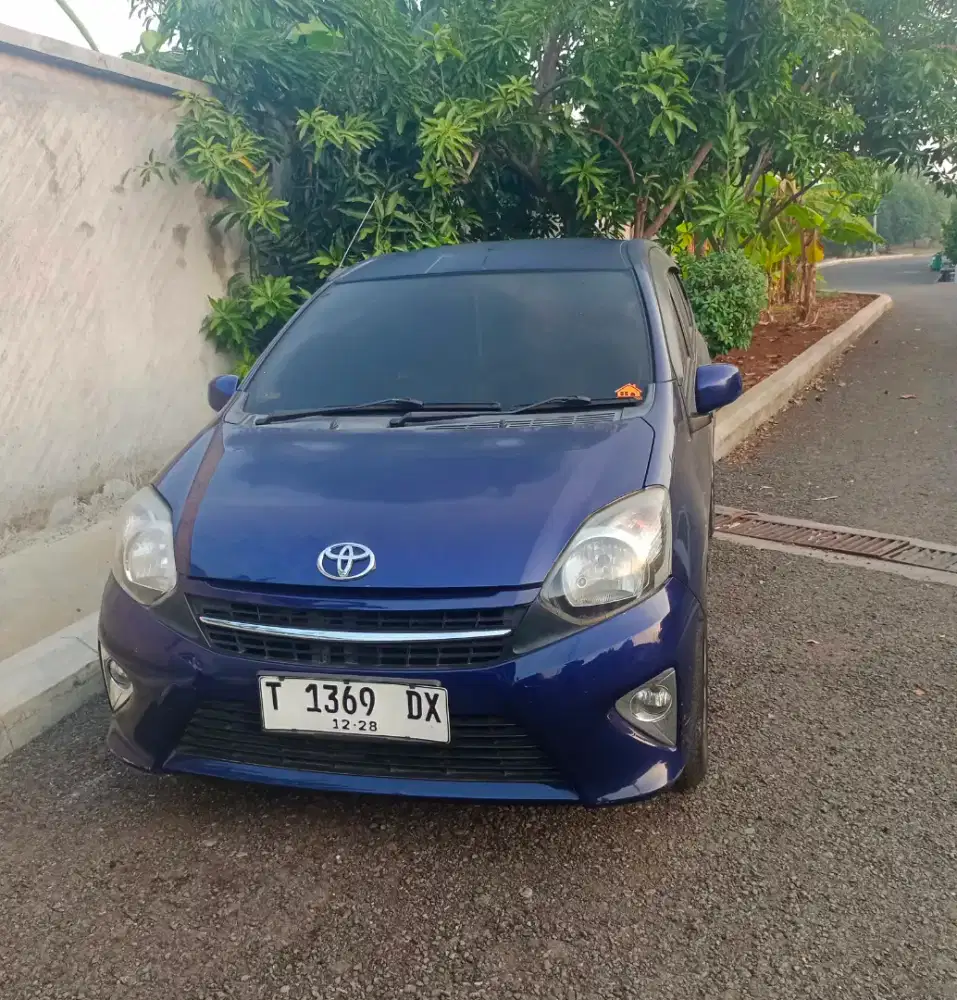 Agya 2013 blue metallic