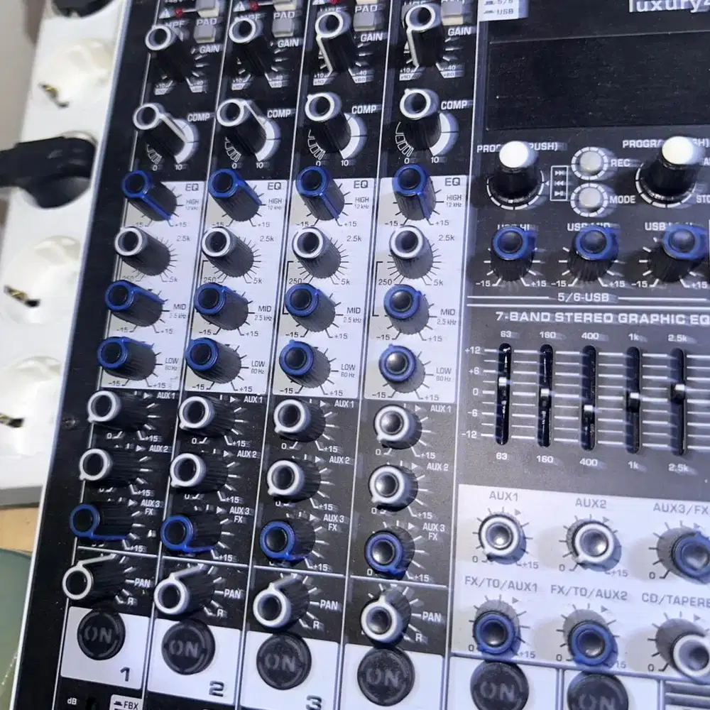 Dijual mixer recording tech luxury 4 MK2