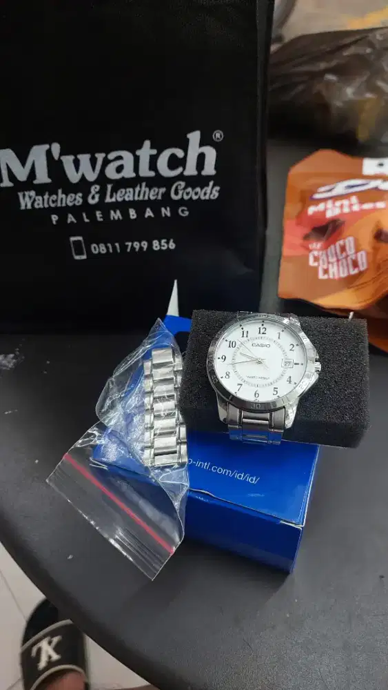 Jam tangan casio dan kotak