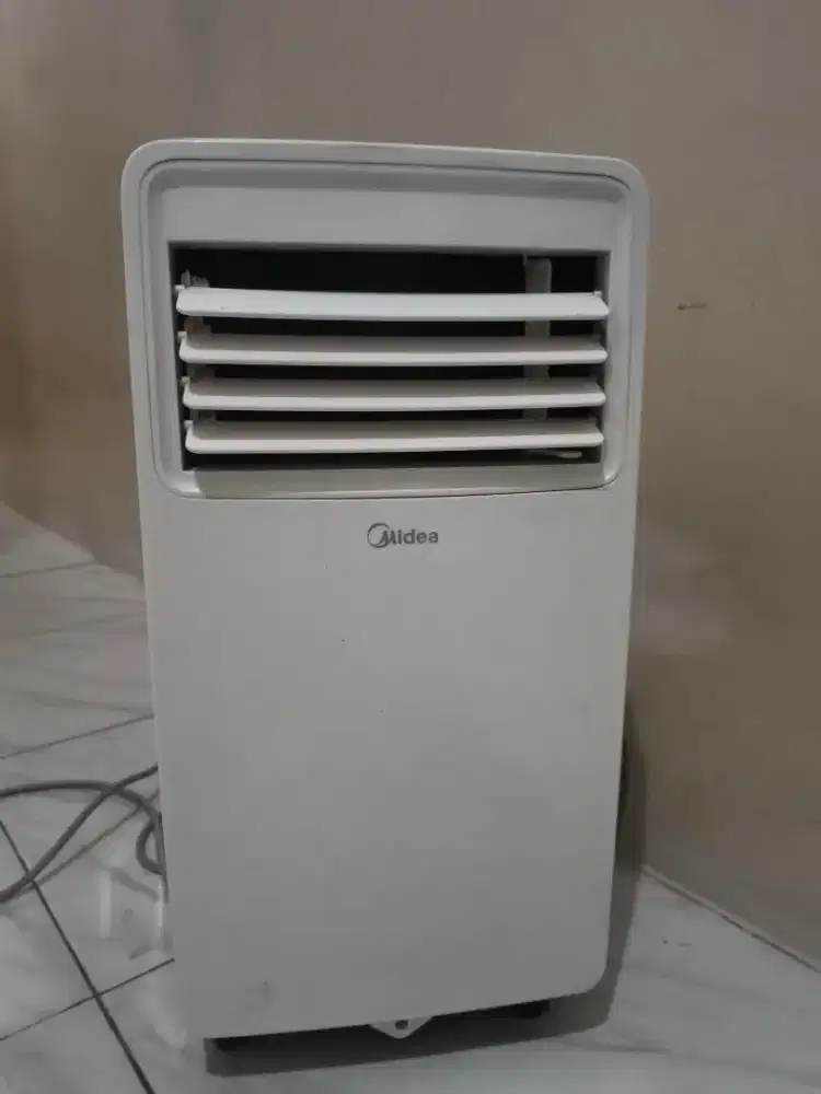 Midea AC Portabel Bekas