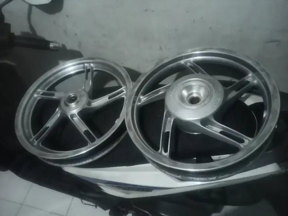 Velg PCX CBU Original dengan rumah bak rasio