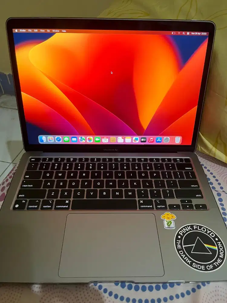Macbook M1 256GB Gray