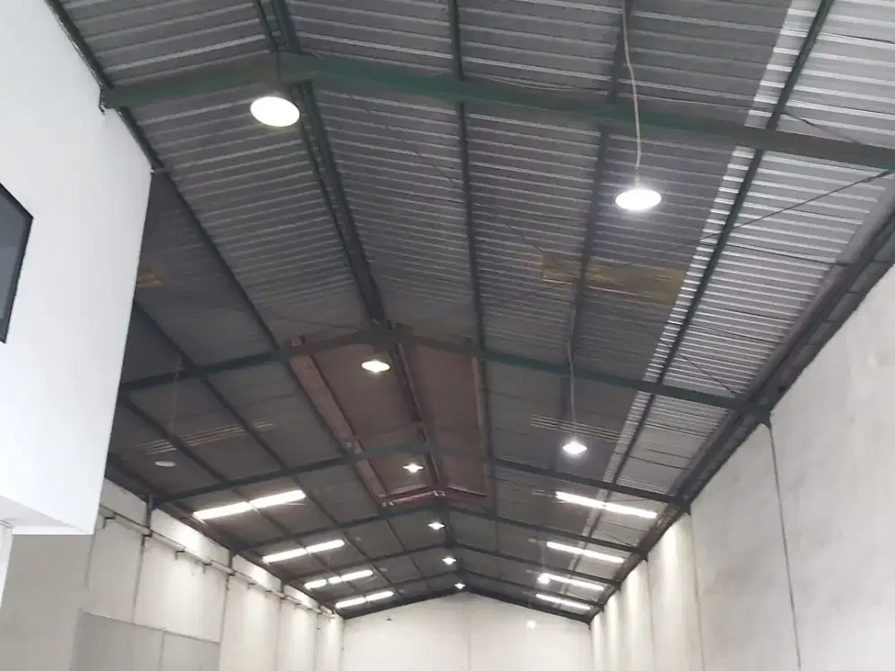 Dijual gudang Margomulyo  permai kondisi bagus, siap pakai