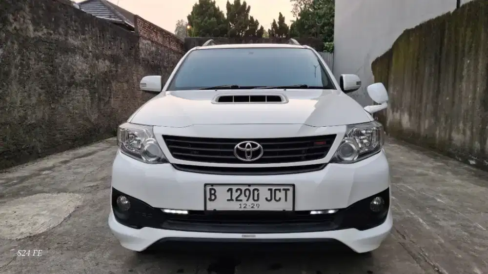 Fortuner 2.5 G VNT TRD 2014 matic diesel pjk pjg 12/26 km 140rb record