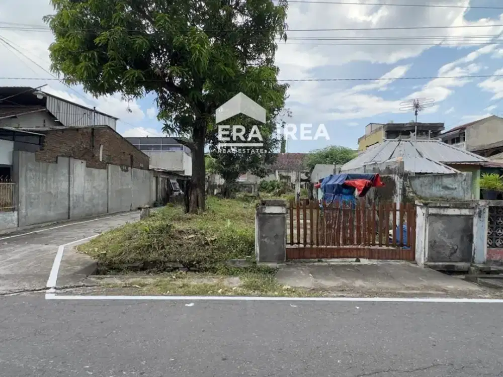 TANAH DIJUAL DI SOLO SERENGAN DEKAT PASAR HARJODAKSINO, ALUN ALUN KIDUL