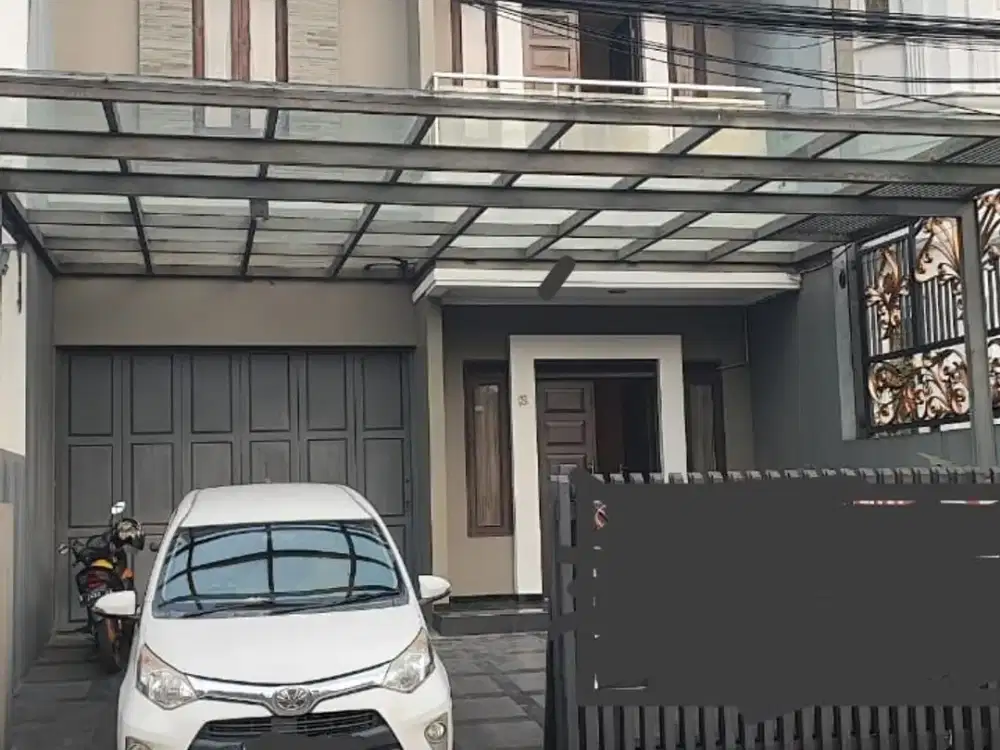 Semi Furnished! Rumah Mewah 2 Lantai di Mekarwangi Bandung - LT 300m2