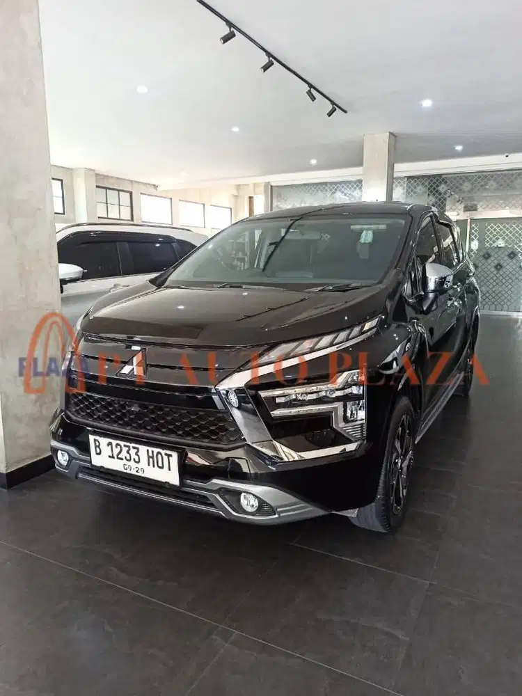 MITSUBISHI XPANDER ULTIMATE MATIC 2024 HITAM