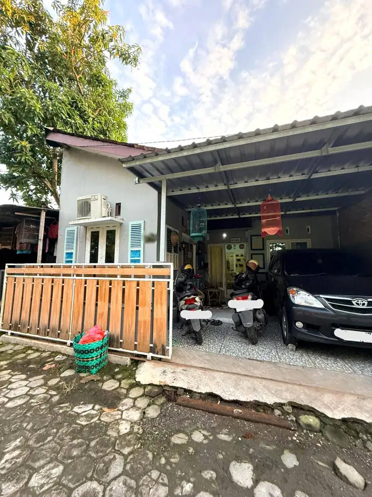 Rumah Bonus Furniture Lingkungan Perumahan di Banguntapan