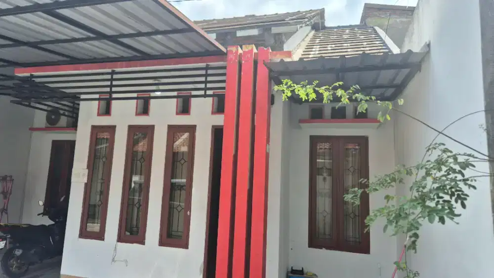 RUMAH STRATEGIS PEDURUNGAN – JALAN KAKI KE ADA MAJAPAHIT & SMPN 9