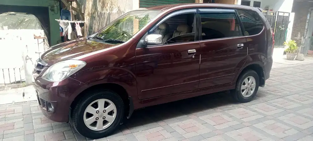 Toyota Avanza 2010 Bensin