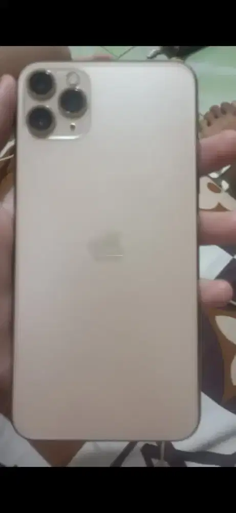 Iphone 11 pro max Gold