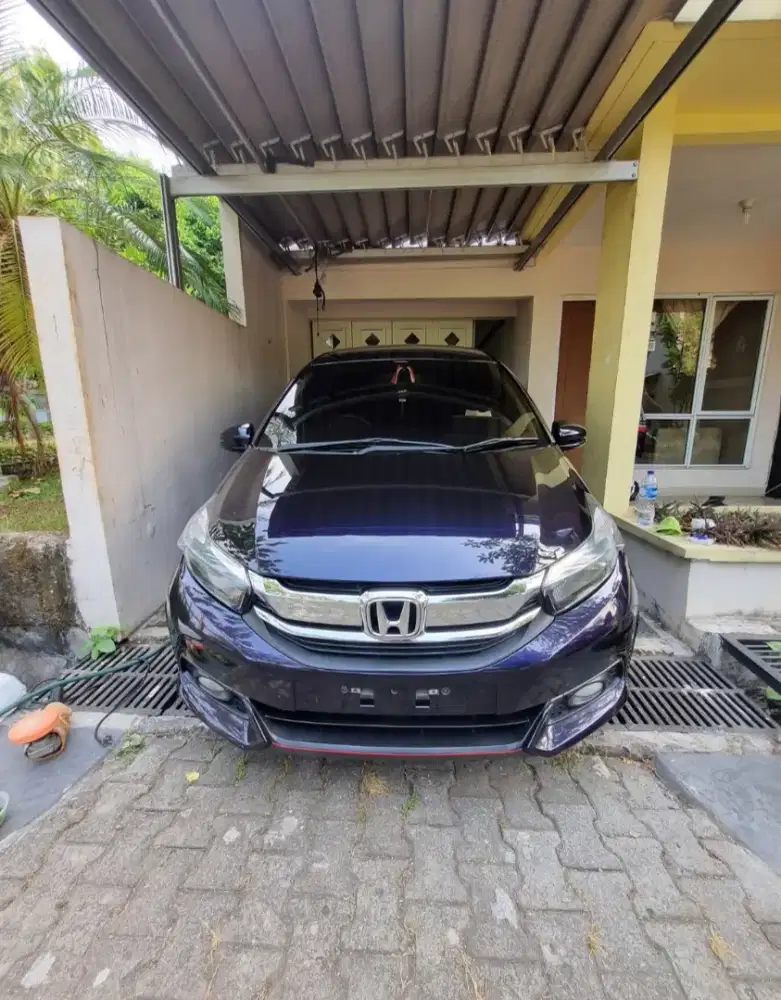 Honda Mobilio Mt 2018 special colour