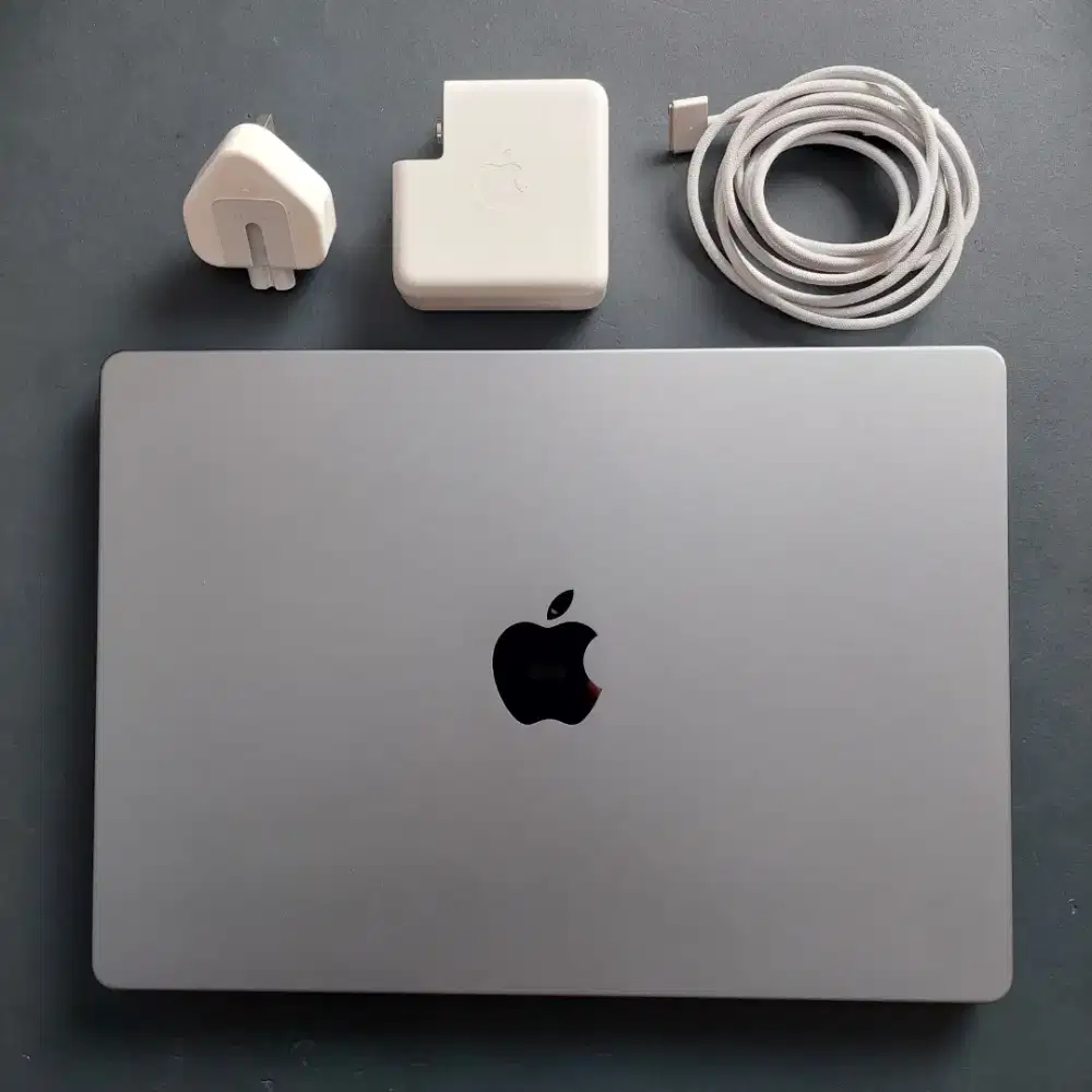 MACBOOK PRO 14INCH 2021 M1 PRO SPACE GRAY 16GB/512GB EX GARANSI INTER