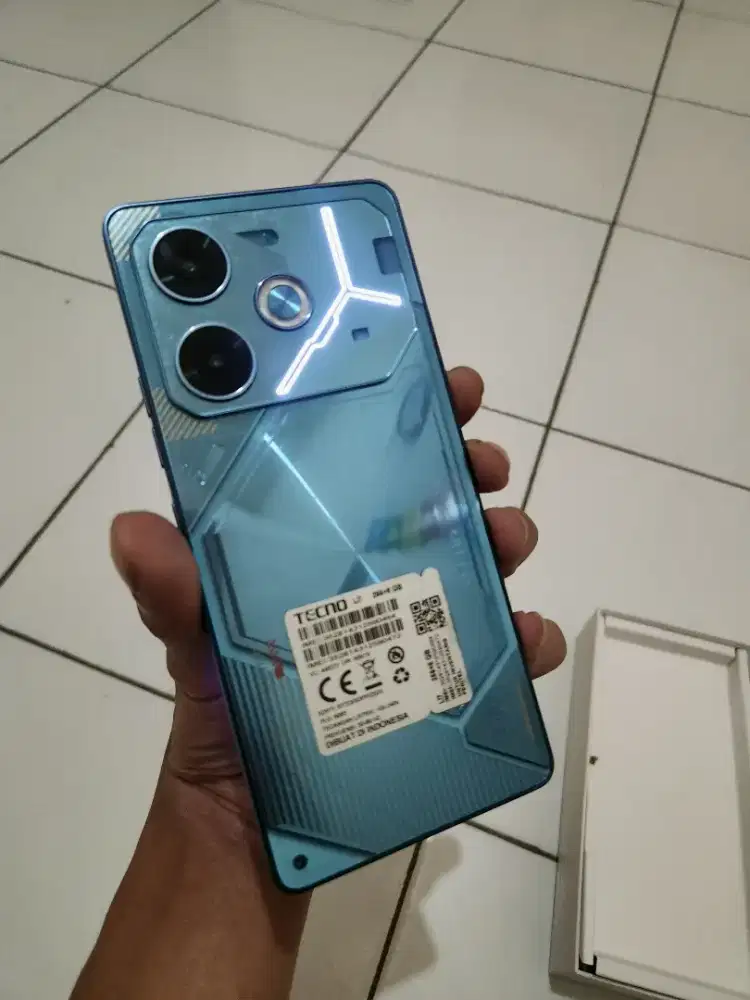 Tecno pova 6 ram 8+8/256 NFC