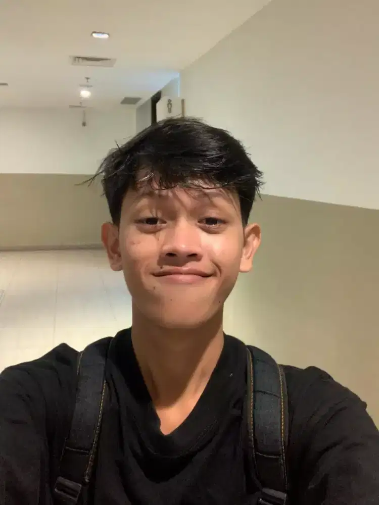 Cari partime buat isi waktu libur karena banyak jam senggang