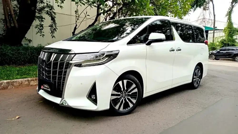 TOYOTA ALPHARD 2.5 G MATIC PUTIH METALIK