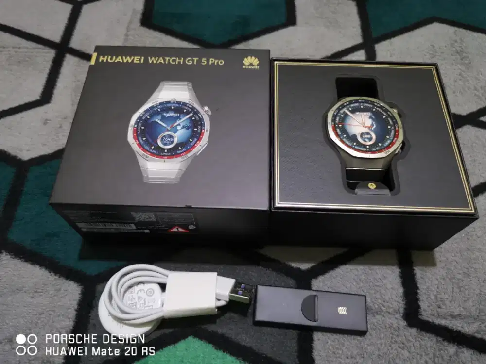Huawei Watch GT 5 Pro Titanium 46mm 
Ex garansi resmi Indonesia
