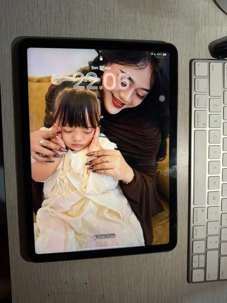 Ipad air 5 M1 ibox 64GB (purple)+magic keybod