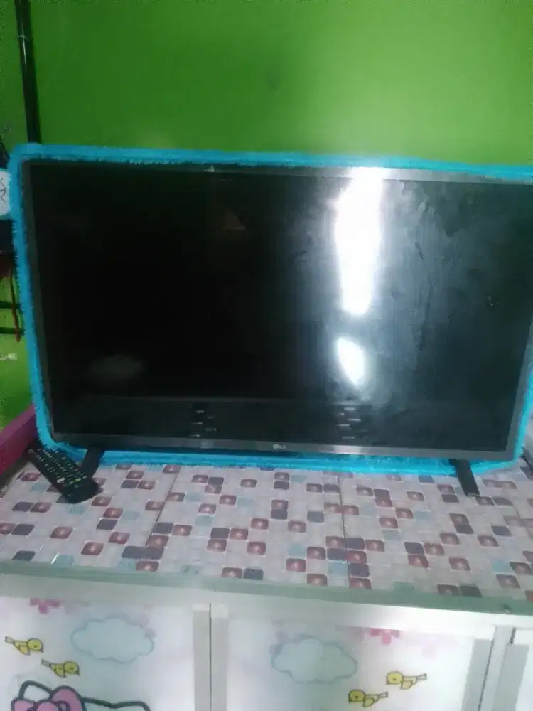 LG TV 32inc like new