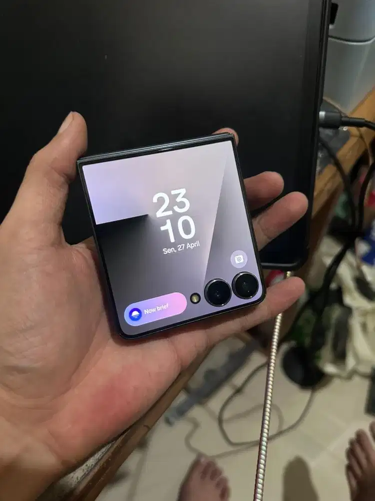 samsung galaxy z flip7 256gb garansi resmi indo sein