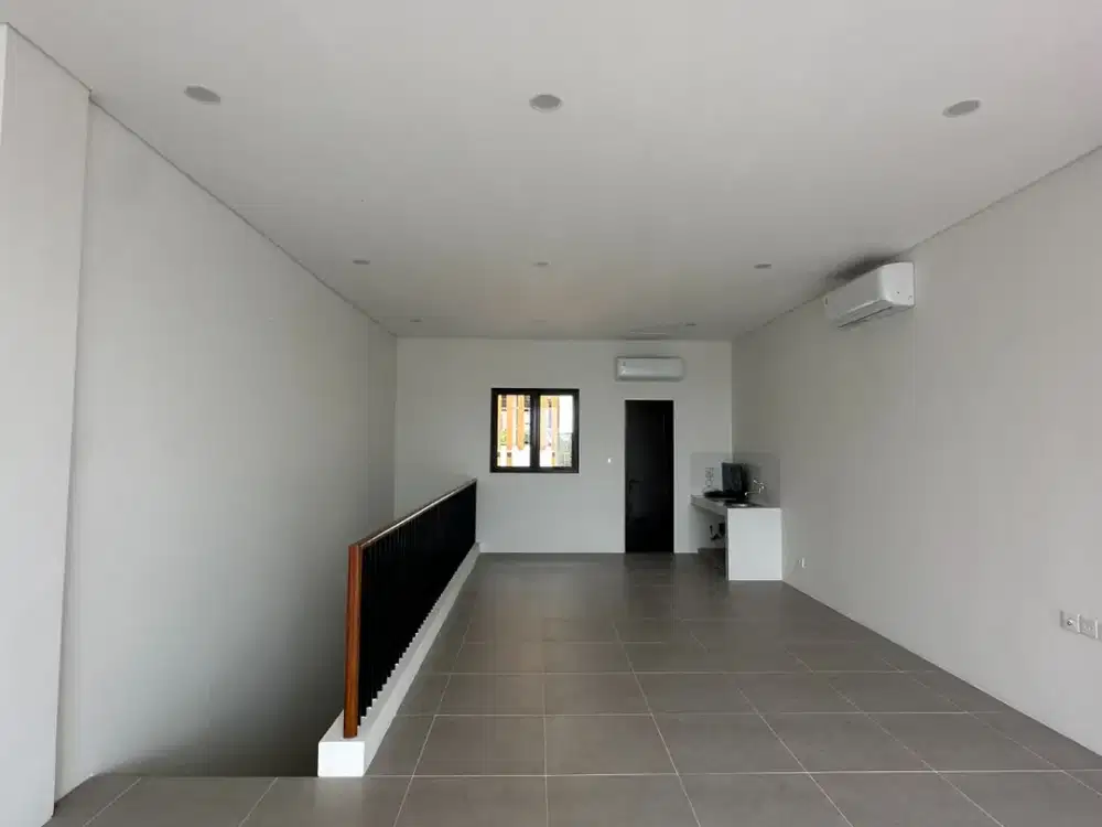 READY! RUKO KOMERSIAL 3 LANTAI 3 KM HARGA HANYA 3 M-AN!